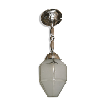Art Deco suspension in chrome metal with frosted glass.