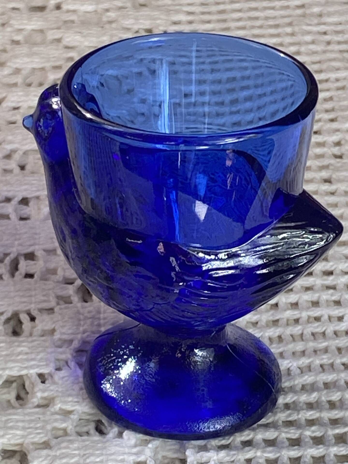 Coquetiers poussin en verre bleu cobalt 