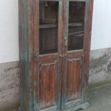Armoire ancienne vitrée en bois belle patine