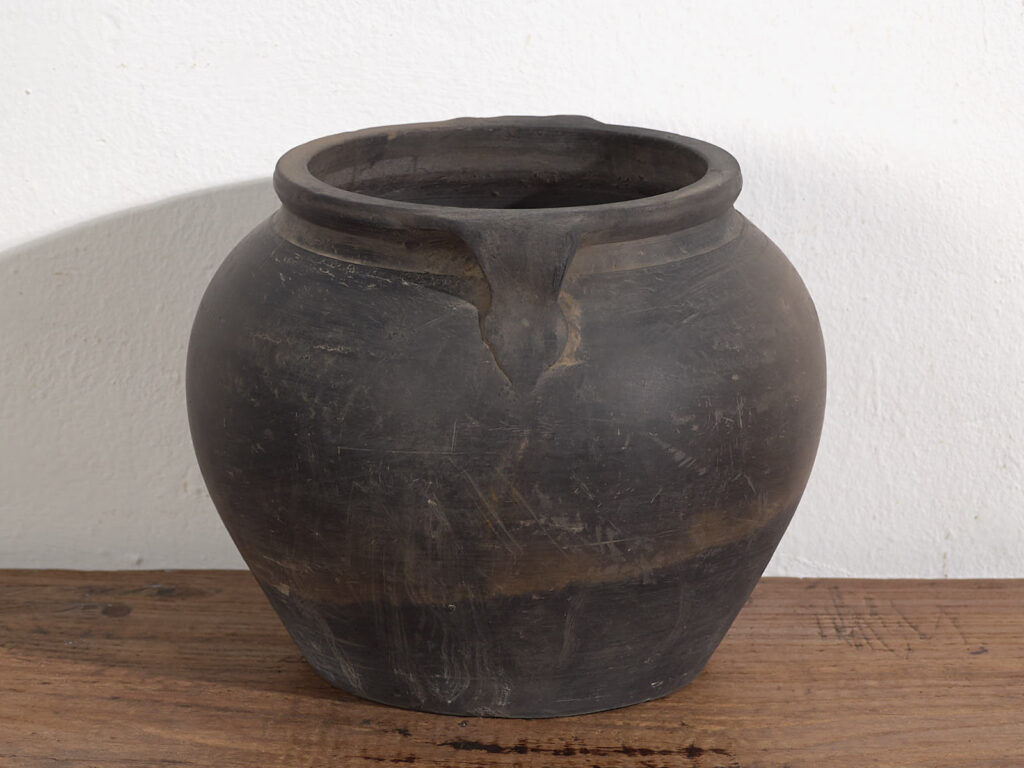 Small ancient Asian vase (c.1900) #12