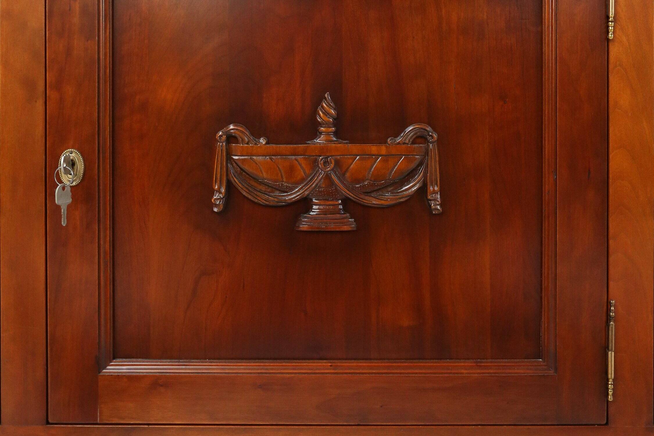 Bibliothèque en bois anglaise, années 1950