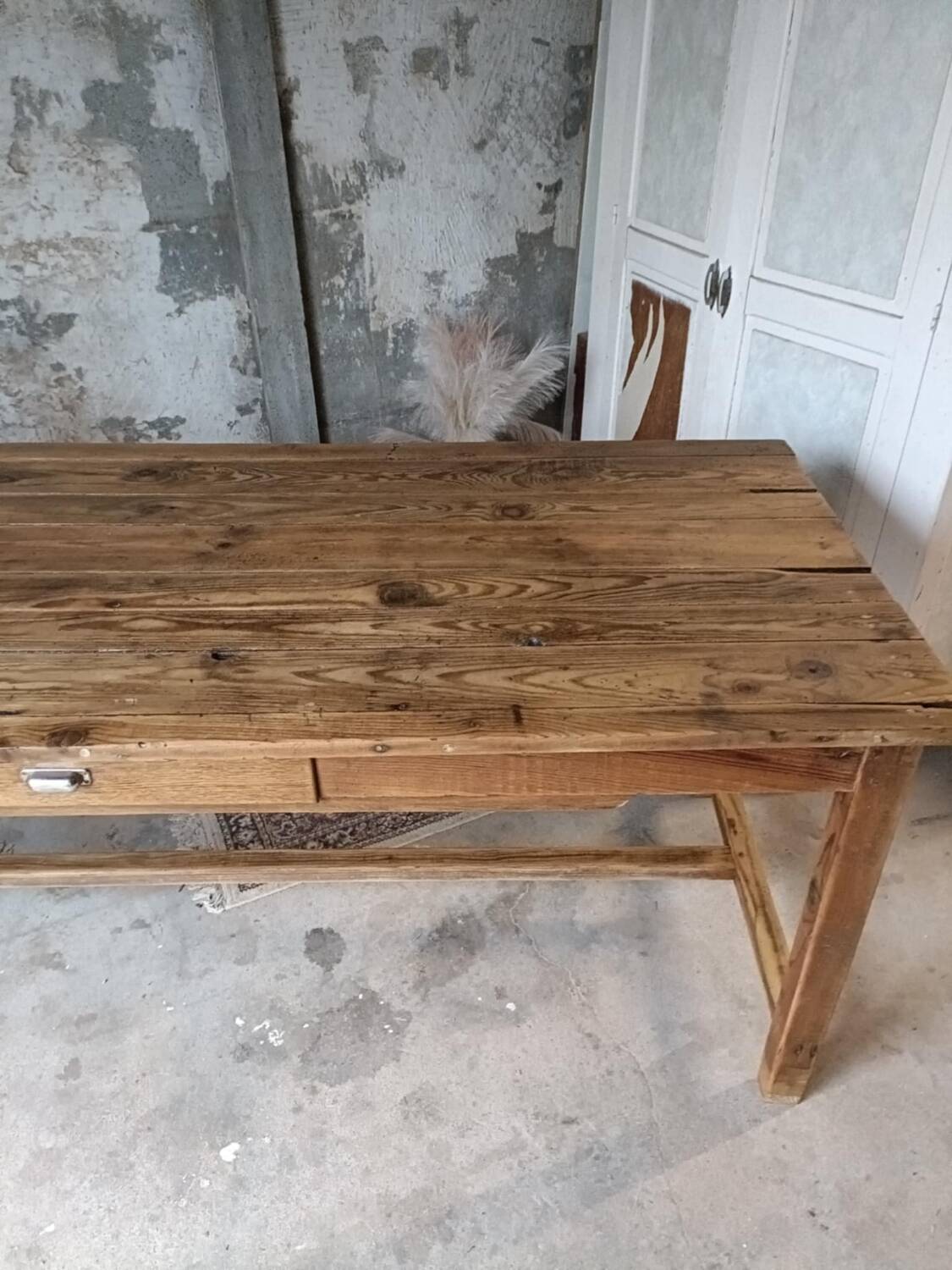 Farmhouse table
