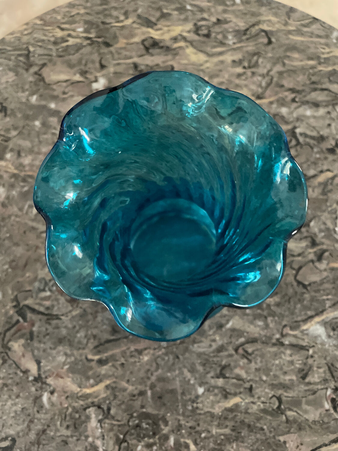 Vase en cristal bleu Georges Sand XIXeme siècle