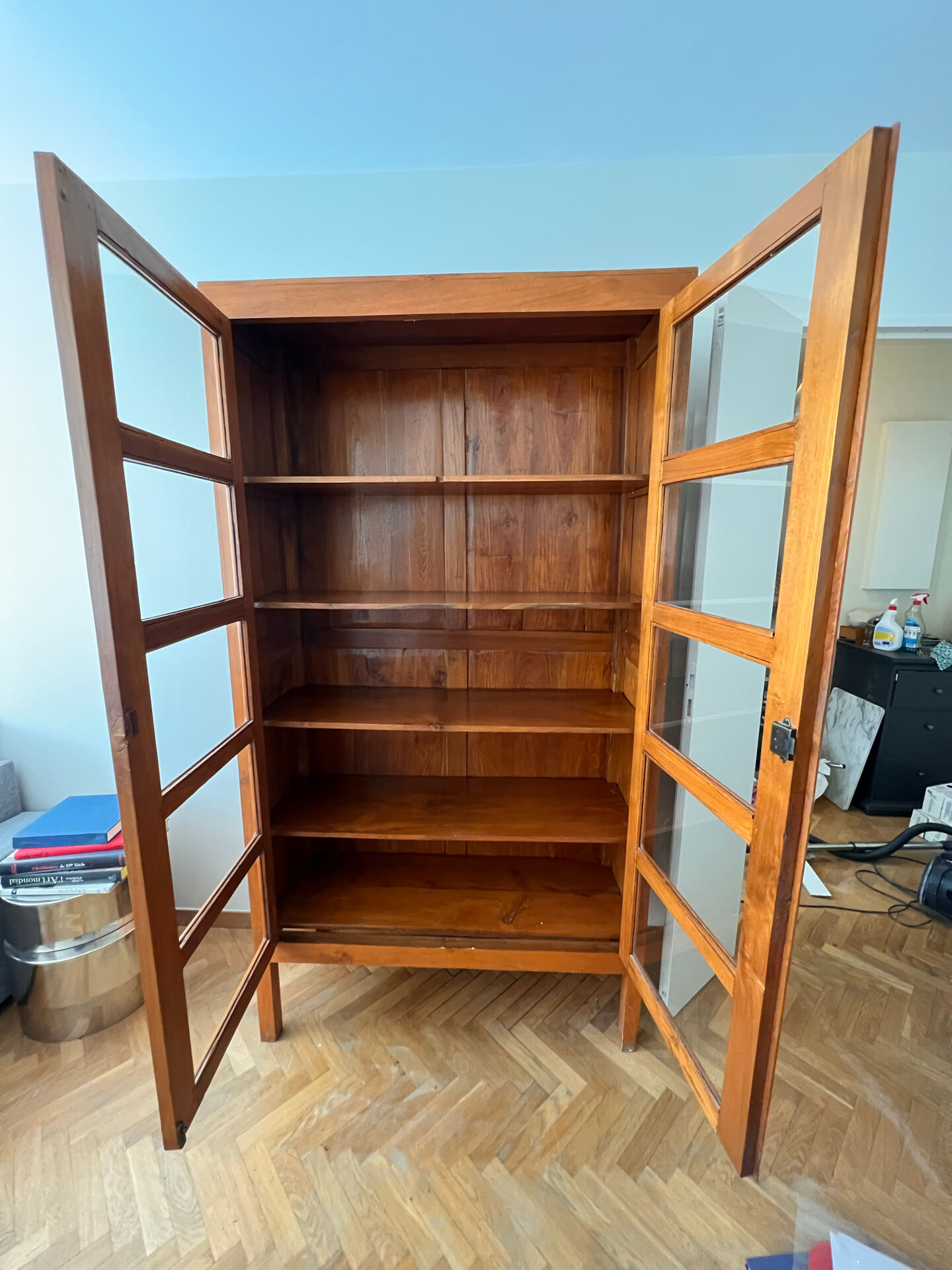 Bookcase cupboard