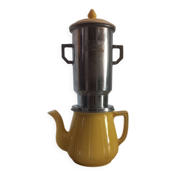 Yellow 1950s coffee pot porcelain and Bakelite selecta