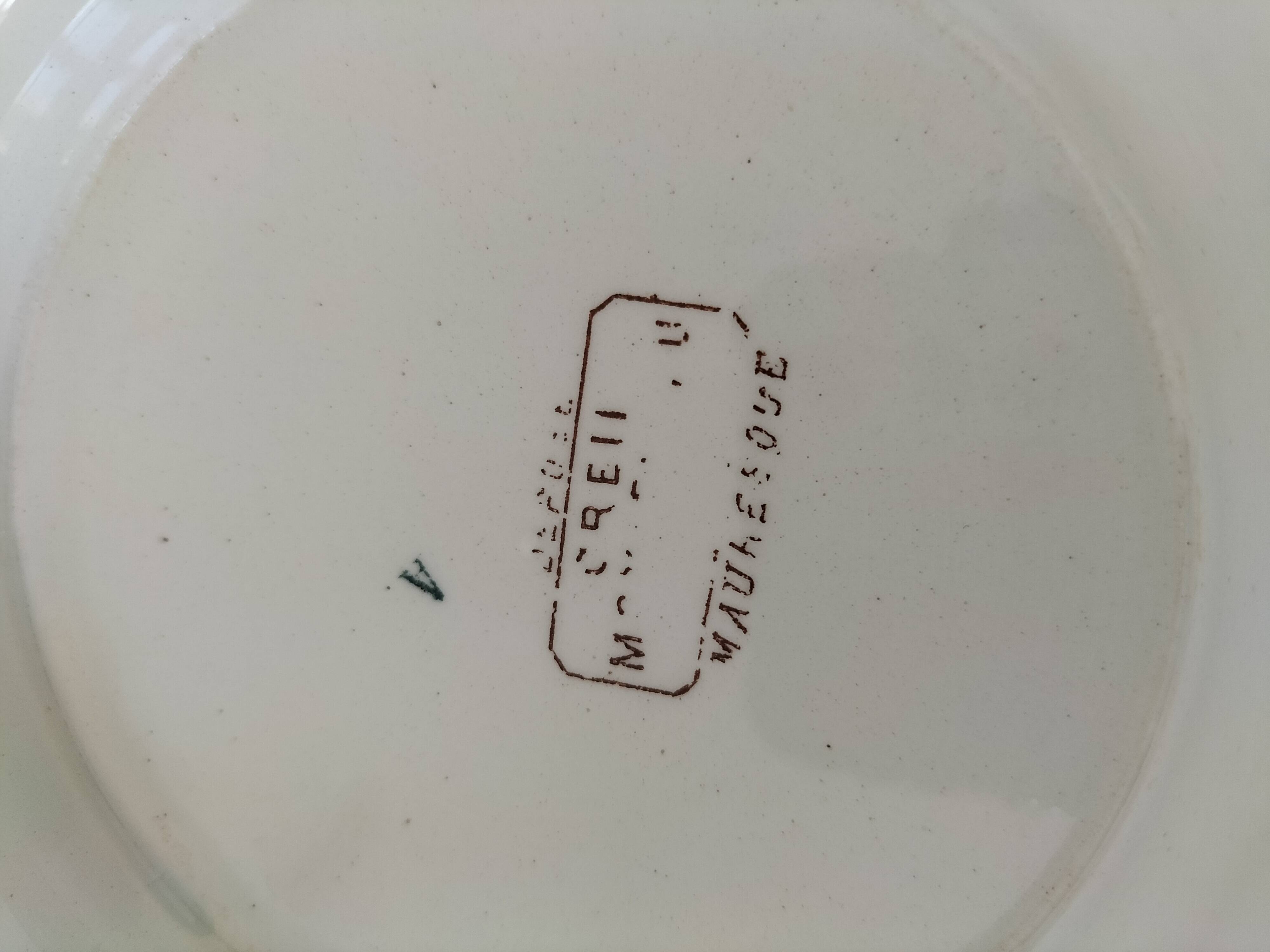 Dish on pedestal Creil & Montereau Mauresque blue brown