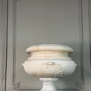 Neoclassical basin in white Carrara marble, Italy, late 18th to early 19th century.