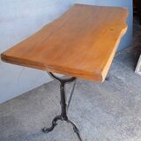 Bistro table with brutalist plane tree top for 4 people.