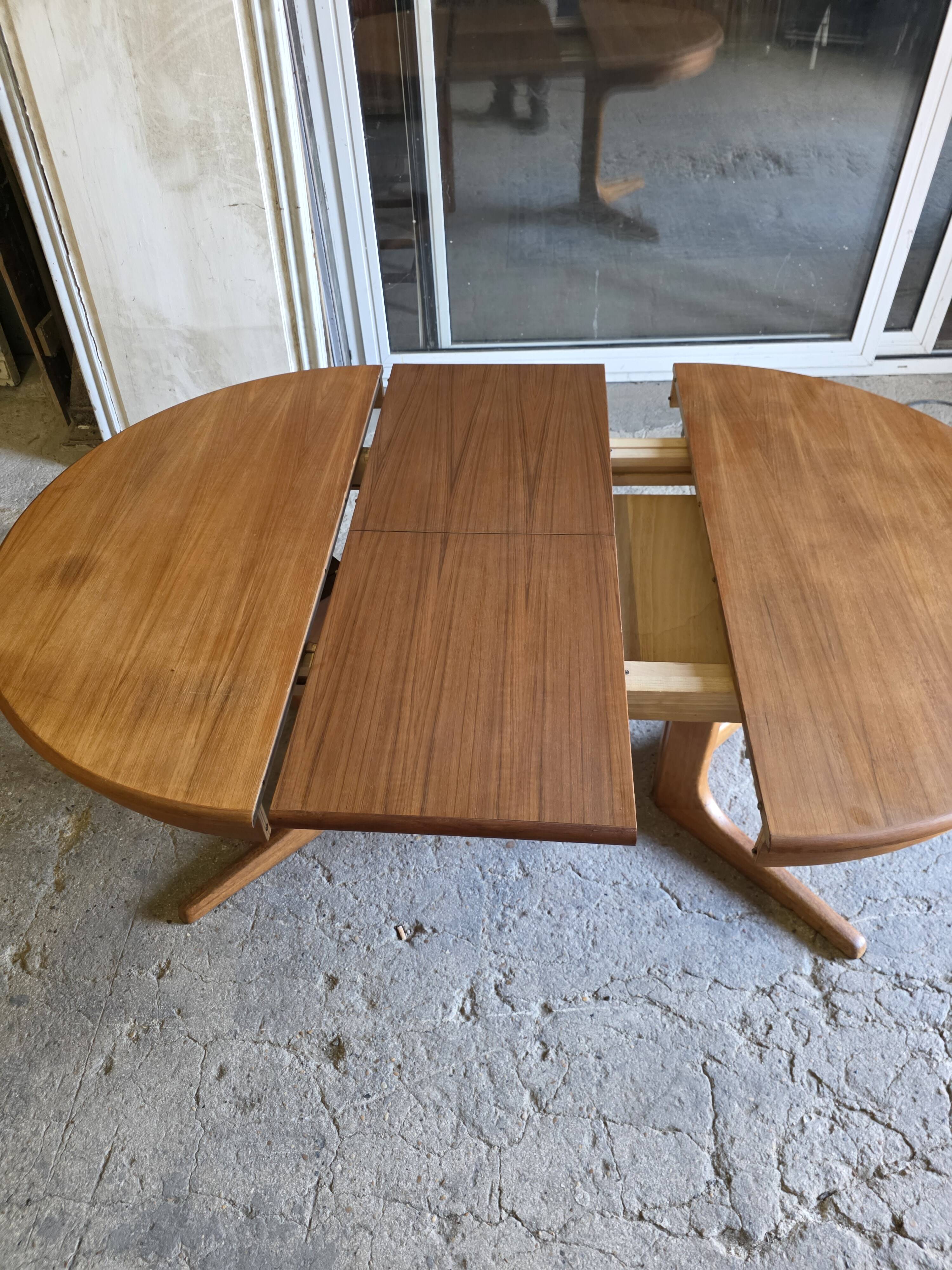 Table extensible Baumann en teck des années 60, (2 rallonges)