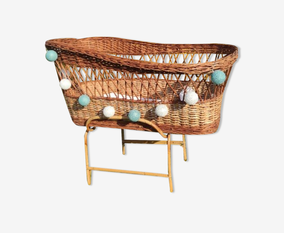 Rattan cradle