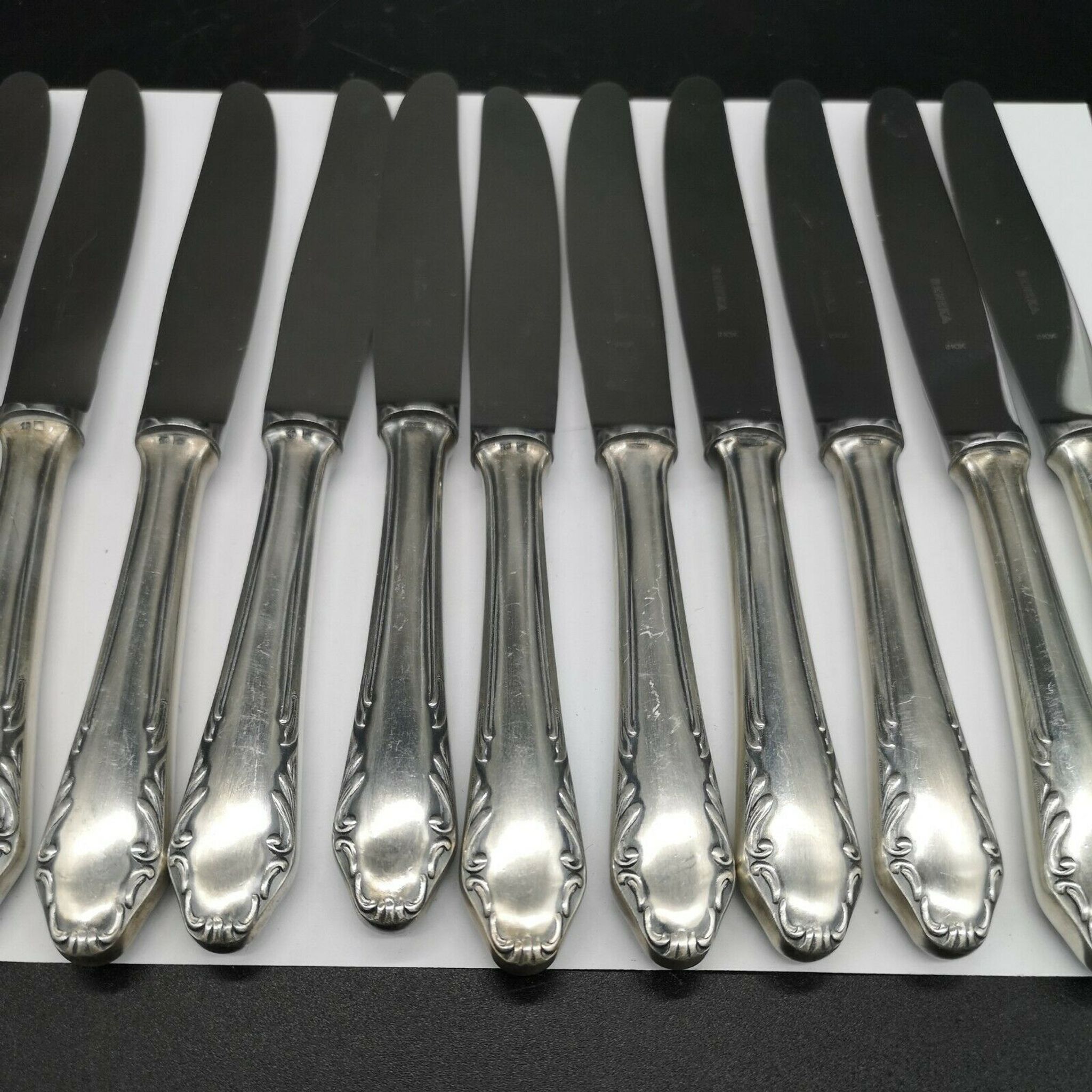 Series 12 entremets knives in silver metal reneka stainless steel blade