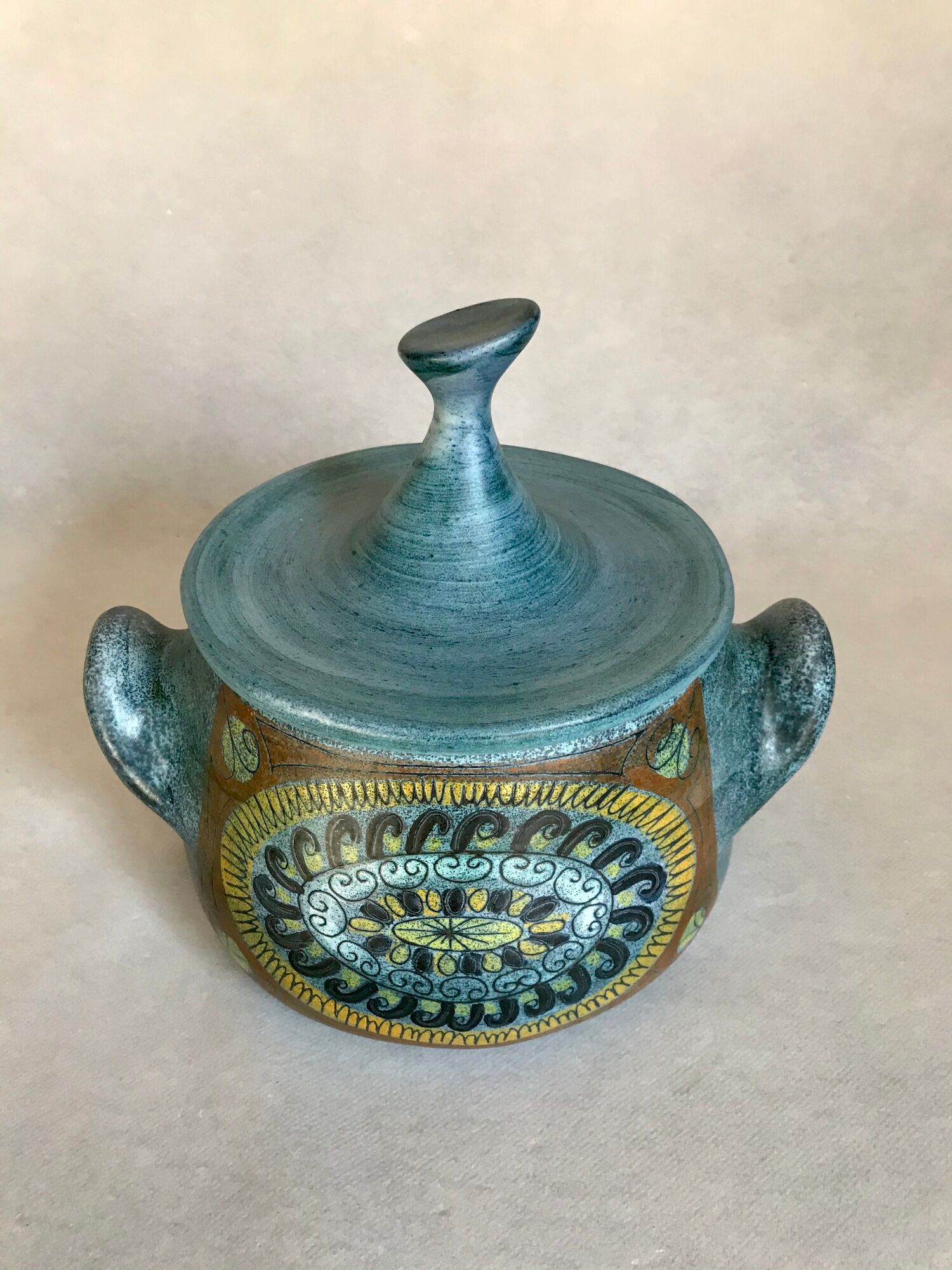 Covered pot by Jean de Lespinasse, JdL, model 1, Nice around 1950/1960