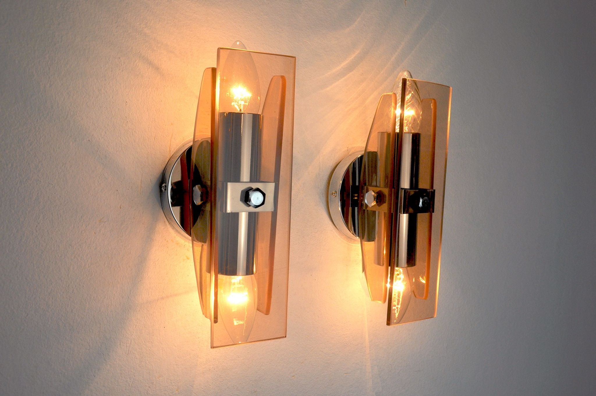 Pair of Veca wall lamps in pink Murano glass Italy 1970