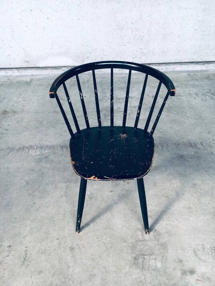 Mid-Century Scandinavian Design Curved Spindle Back Side Chair, Denmark, 1960s