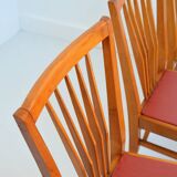 Set of 6 vintage chairs from the 1960s.