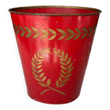 Empire era painted sheet metal wasteland