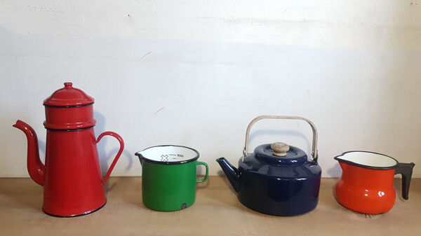 Ensemble de cafetière émaillé