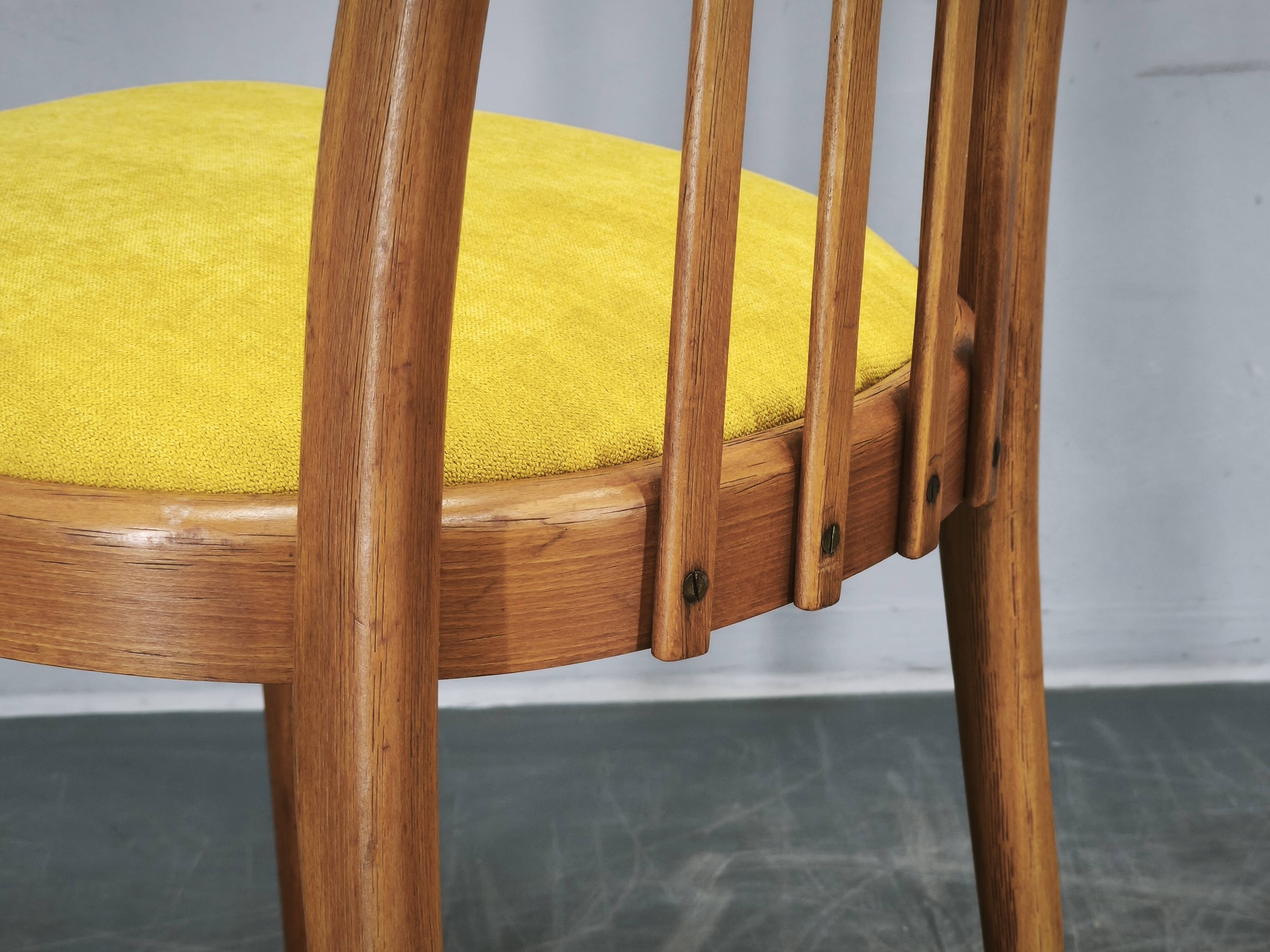 Set of 4 Mid-Century TON Beech Dining Chairs, Czechoslovakia, 1970s