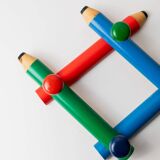 Vintage coat rack from the 1980s in the style of Pierre Sala, Memphis style, pencil pattern, extendable, 7 hooks.