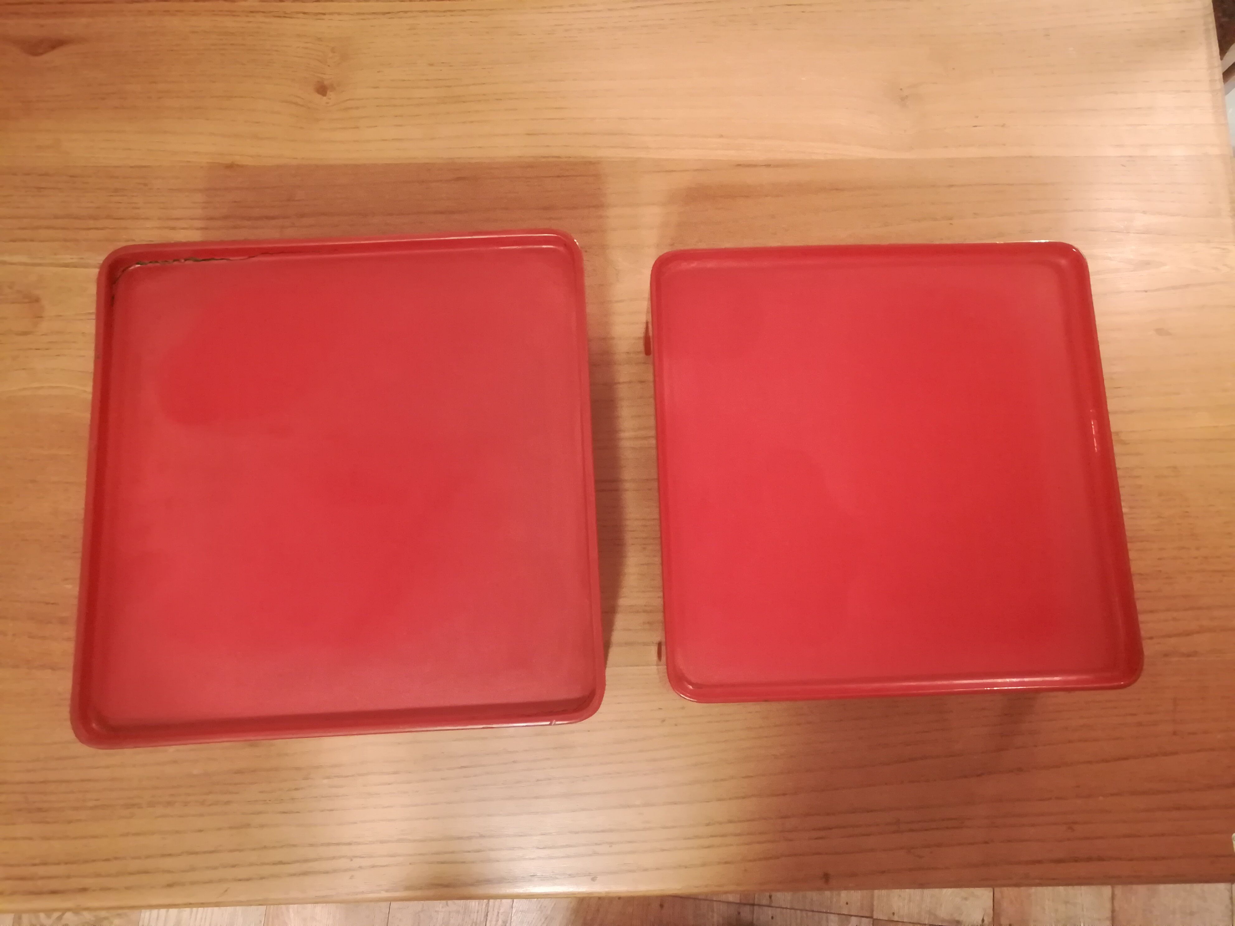 Paire de tables basses japonaises