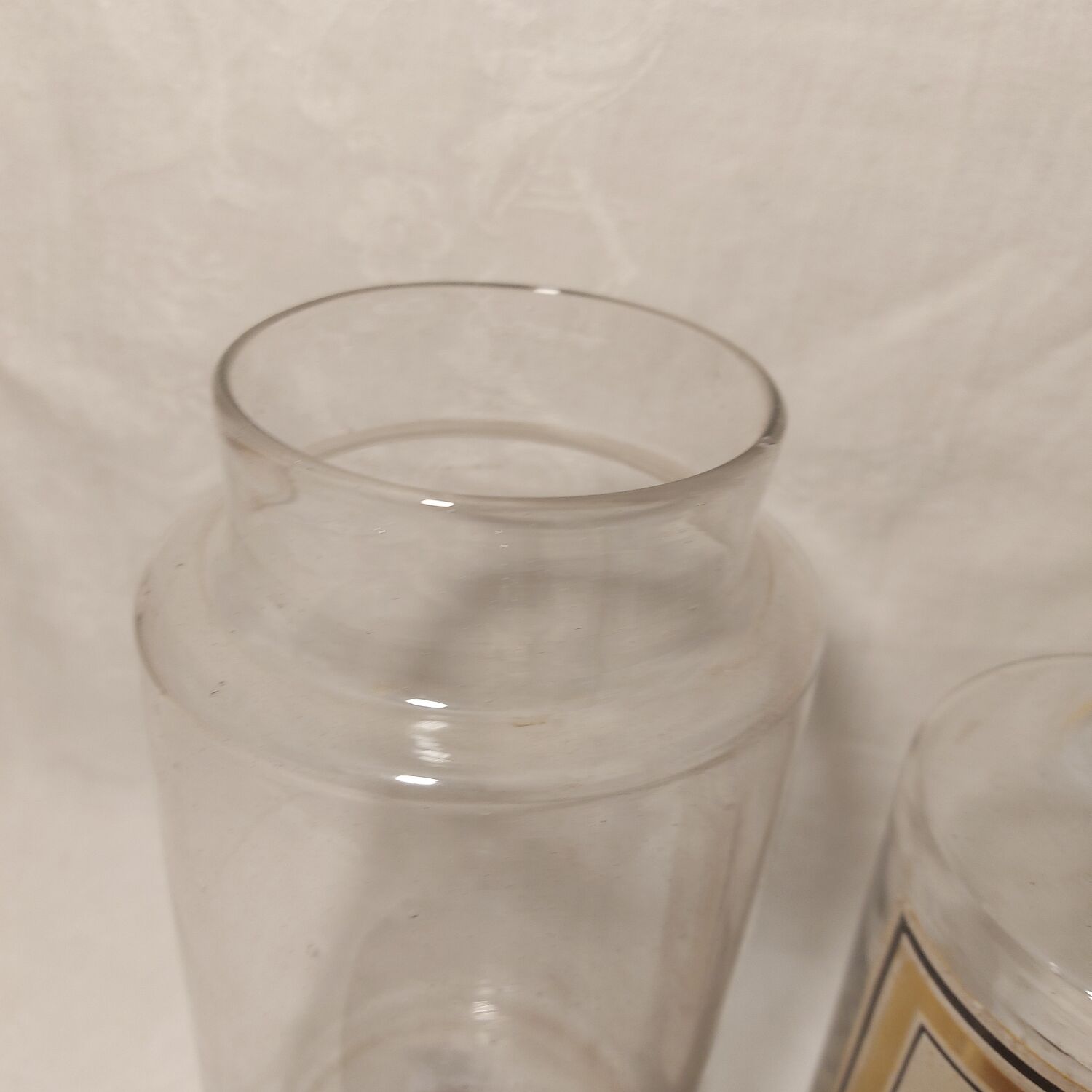 Set of apothecary jars