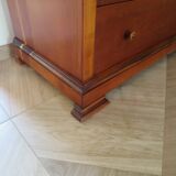 Elégante commode  en merisier – 3 tiroirs –Années 80