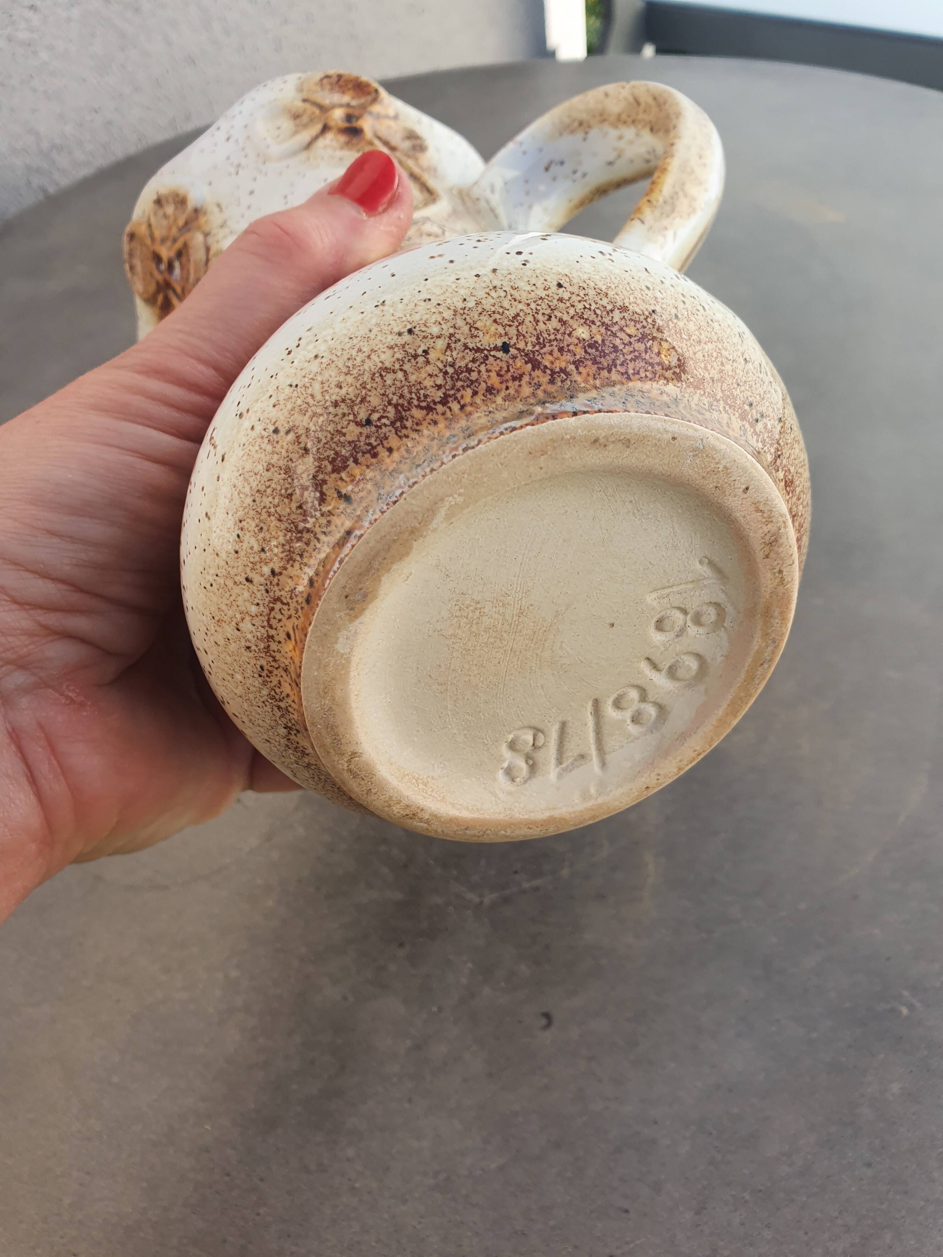 Ceramic vase