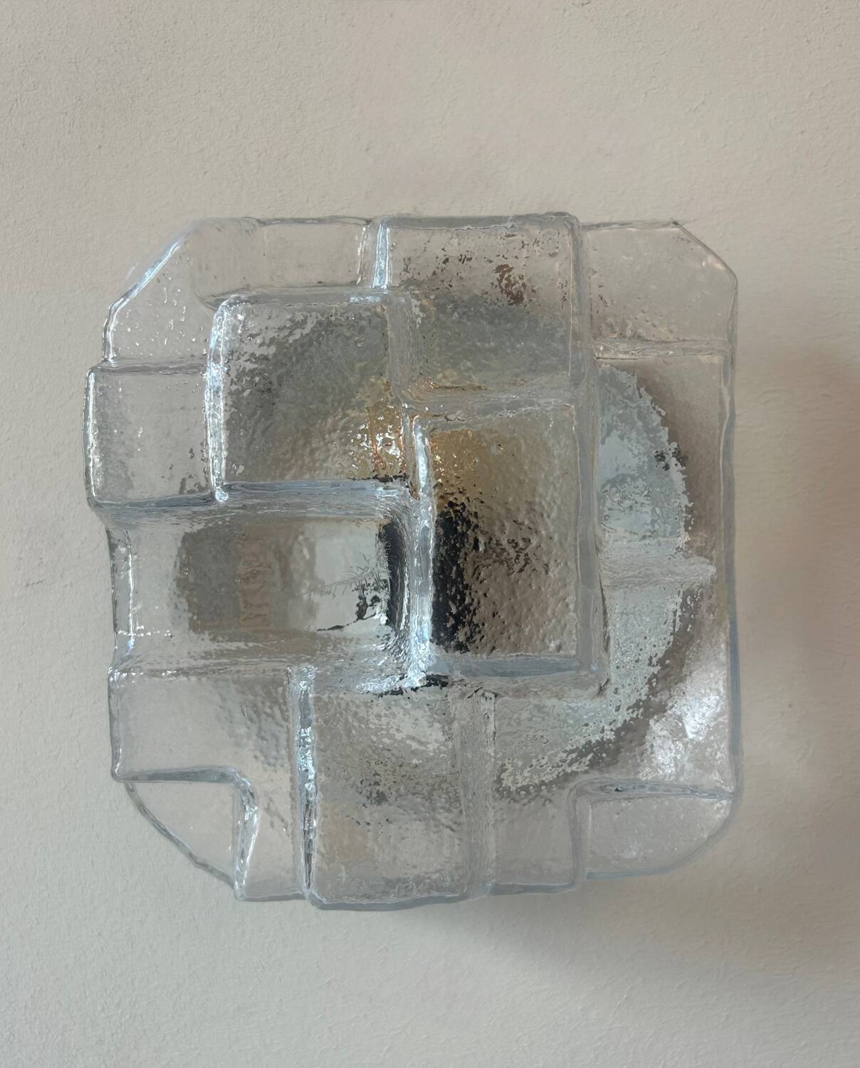 Vintage wall lamp in pressed molded bubble glass, France 1960