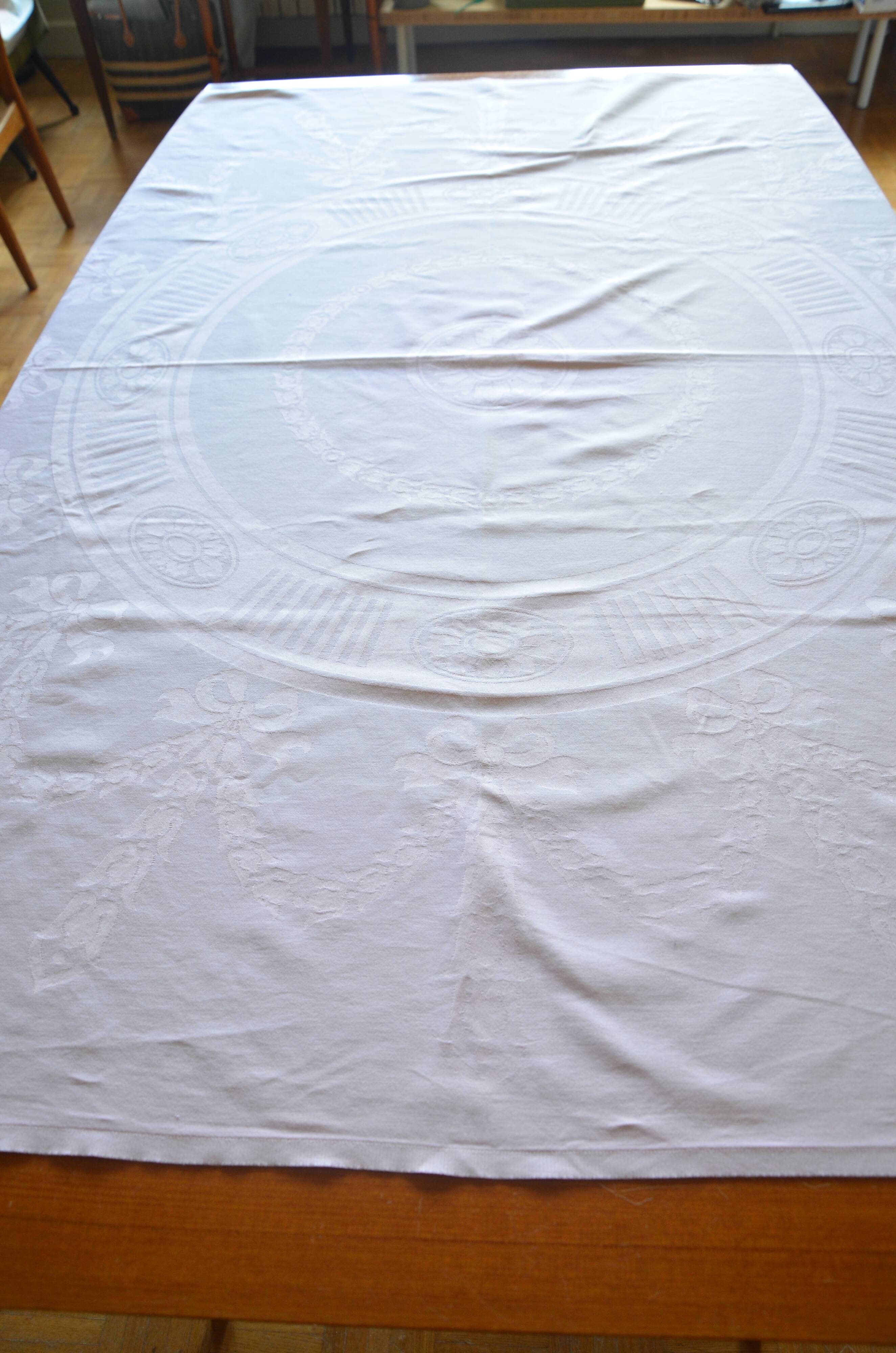 Powder pink cotton tablecloth