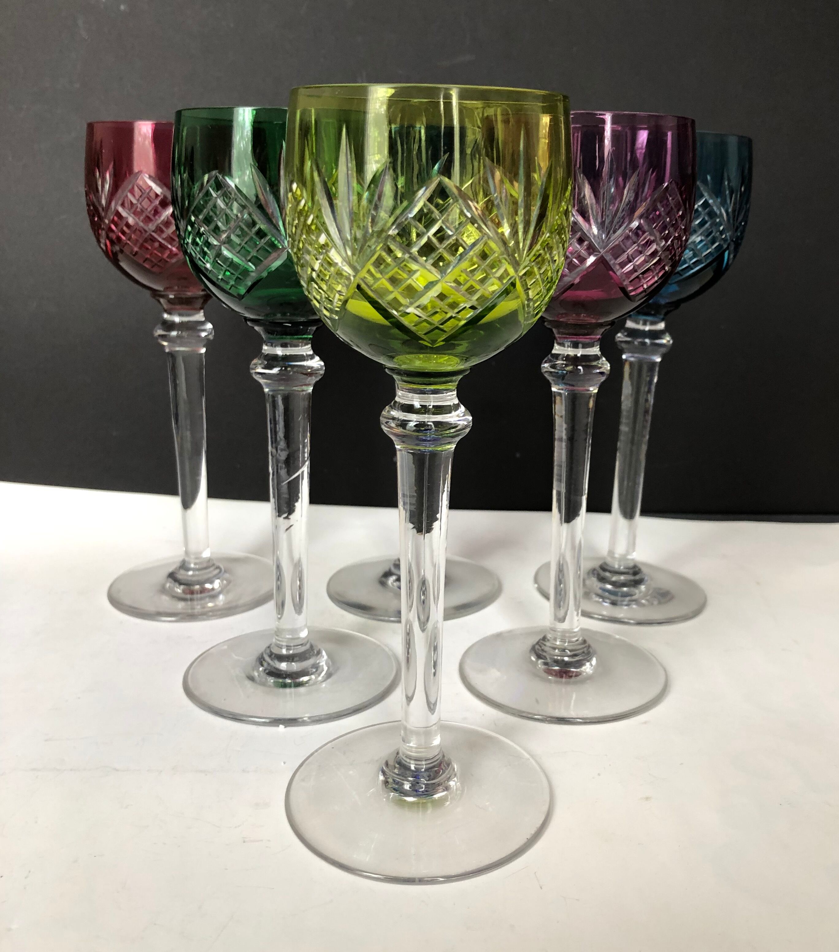 6 colored wine glasses in cut crystal from Saint Louis