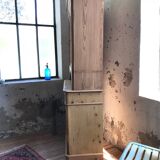 Buffet two bodies in raw pine