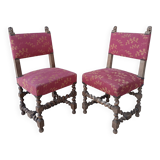 Paire de chaises Louis XIII en noyer