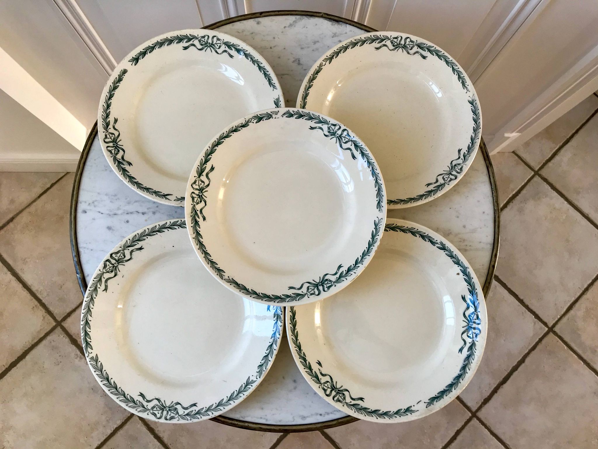 set of 5 large flat plates in Terre de Fer Longchamp model Belleville late 19th century