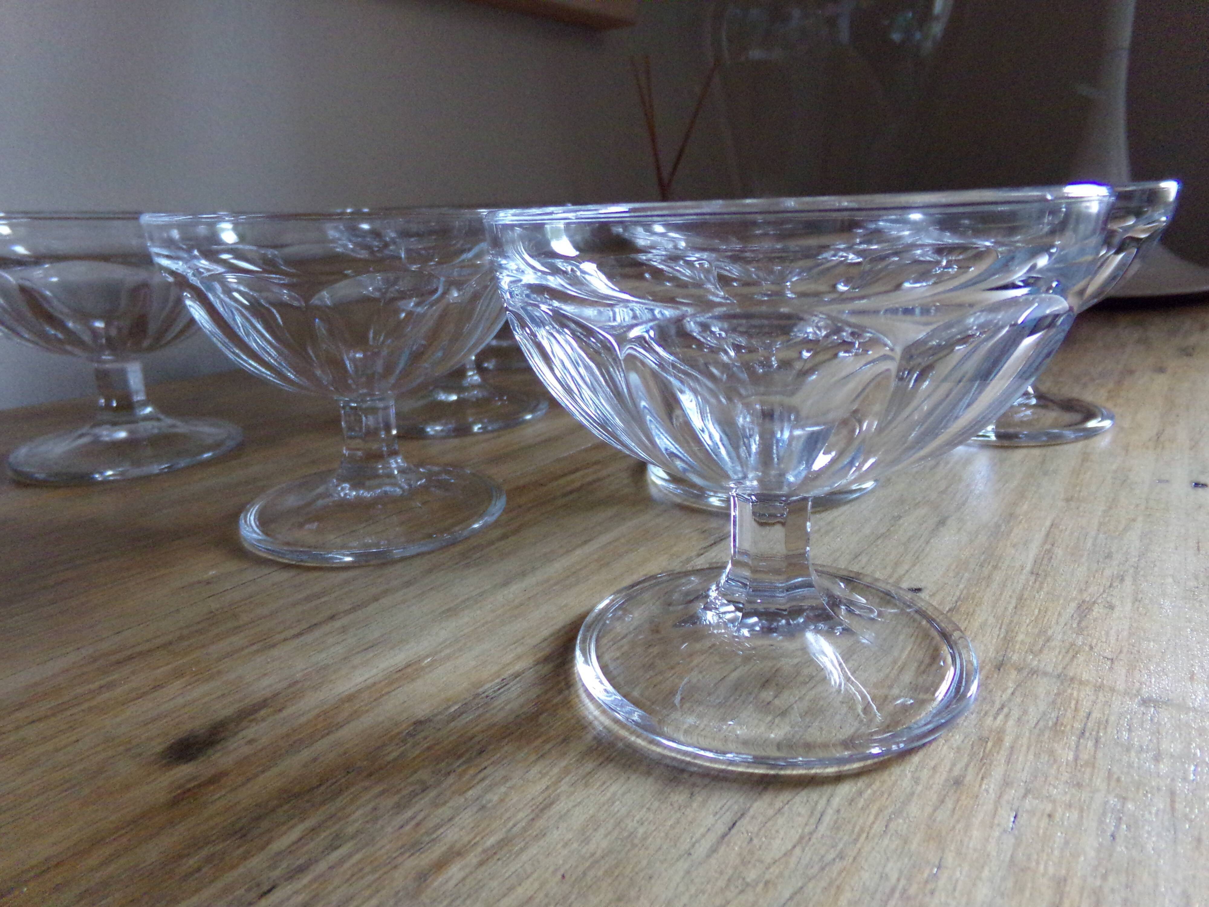 8 dessert or champagne glasses