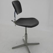 Chaise réglable industrielle, Tchécoslovaquie, années 1960