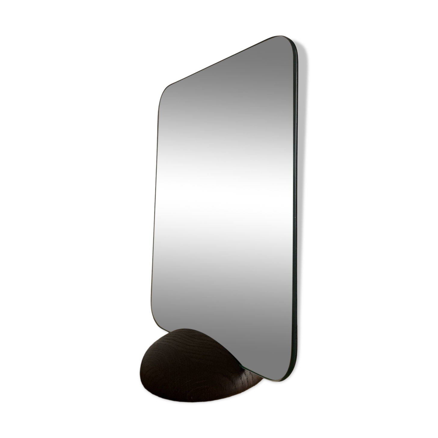 Rectangular Scandinavian mirror to place on a wooden base