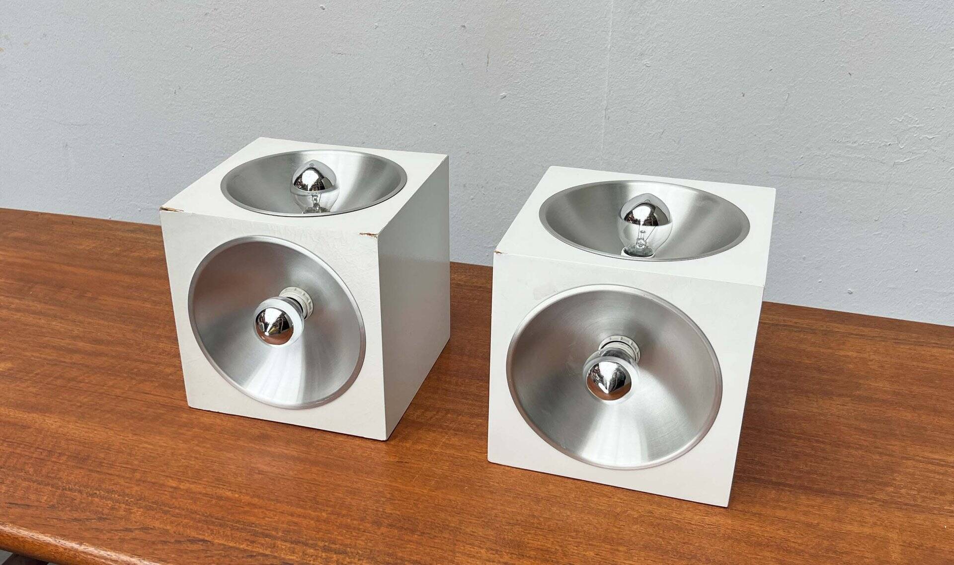Lampes de table cube modèle suisse 5703 Modernes d’ère spatiale mi-siècle par E.R. Nele pour Temde, années 1960, lot de 2