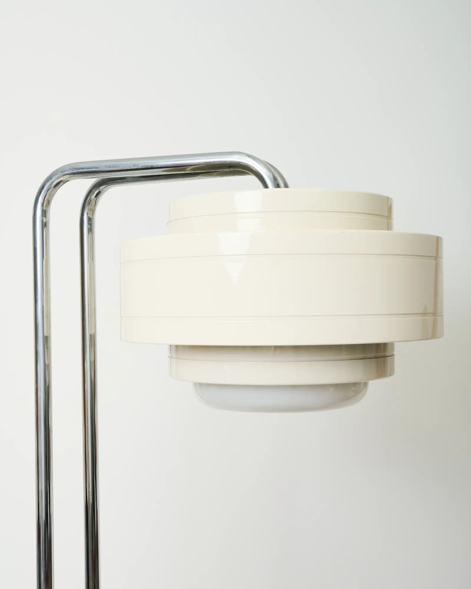 Floor lamp bar, designed by Joe Colombo, Italy, 1970s.