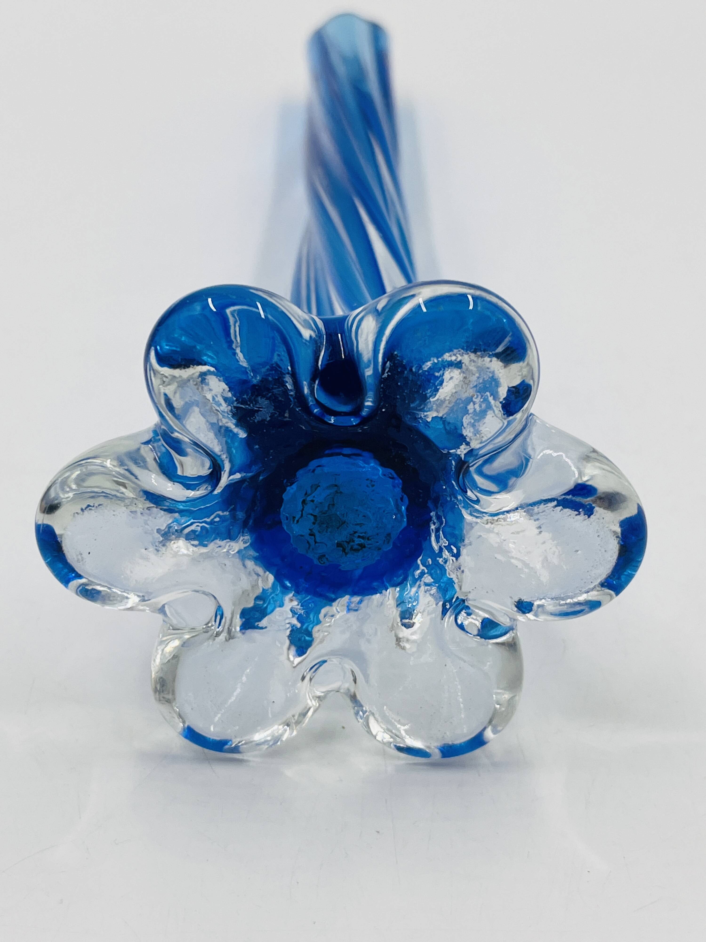 Blue elephant soliflore