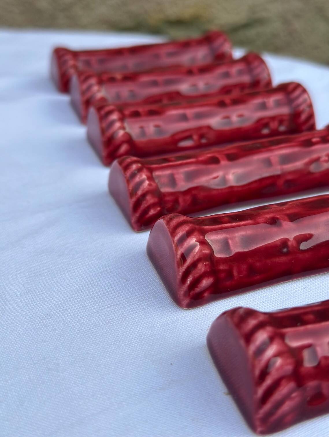Vintage knife rest proceram aubagne – blood red ceramic