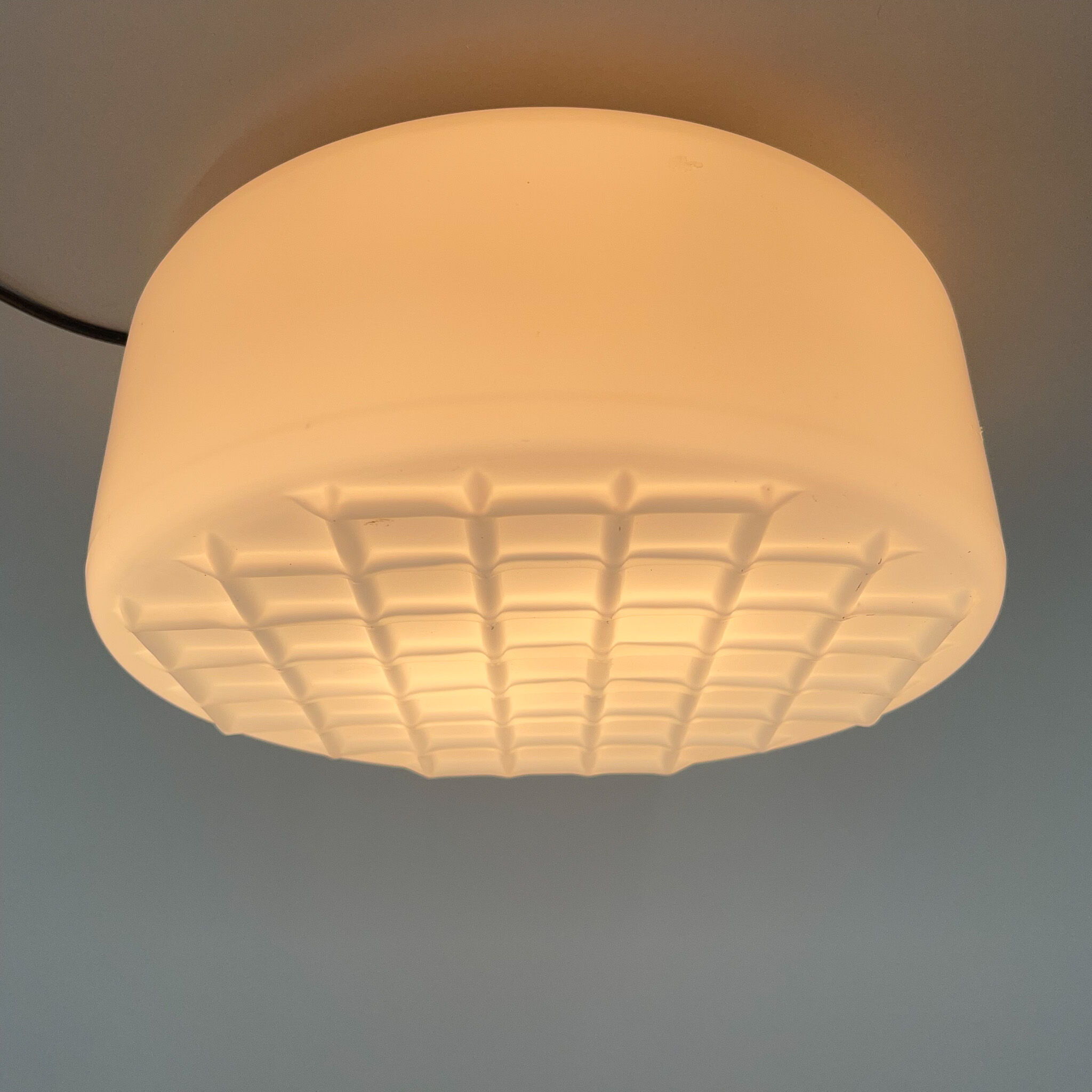 Mid-century flush mount