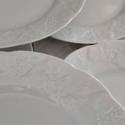 Set of 12 dessert plates in white porcelain marli in relief Wild Ivy