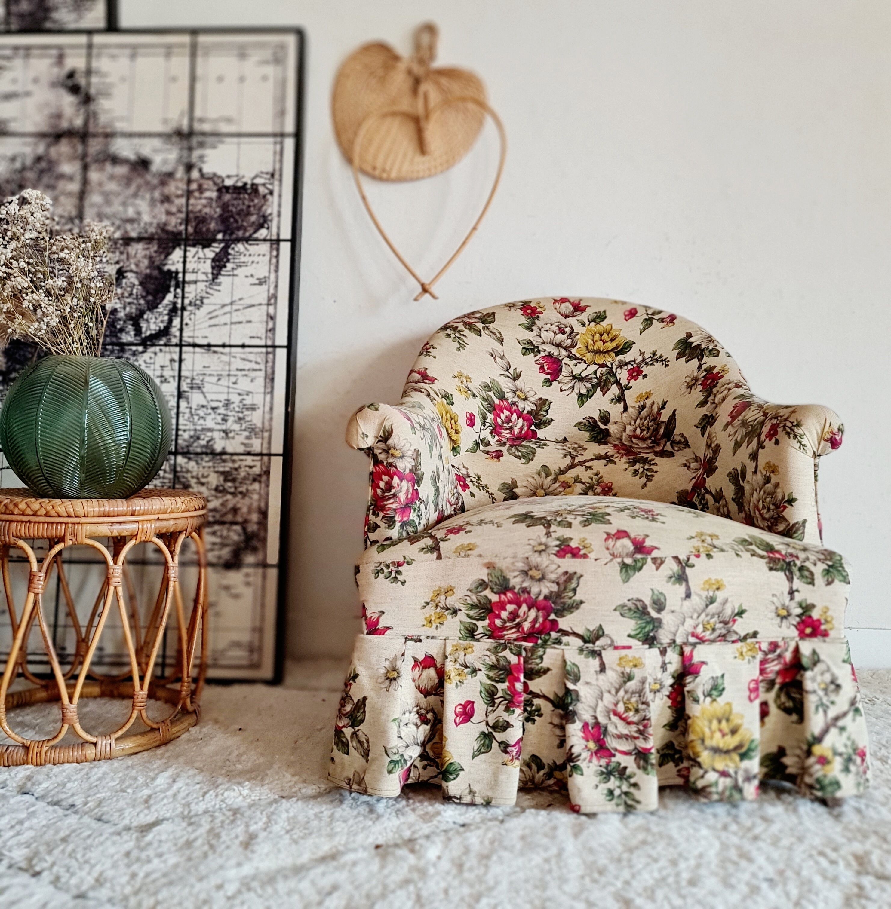 Antique flowered toad armchair