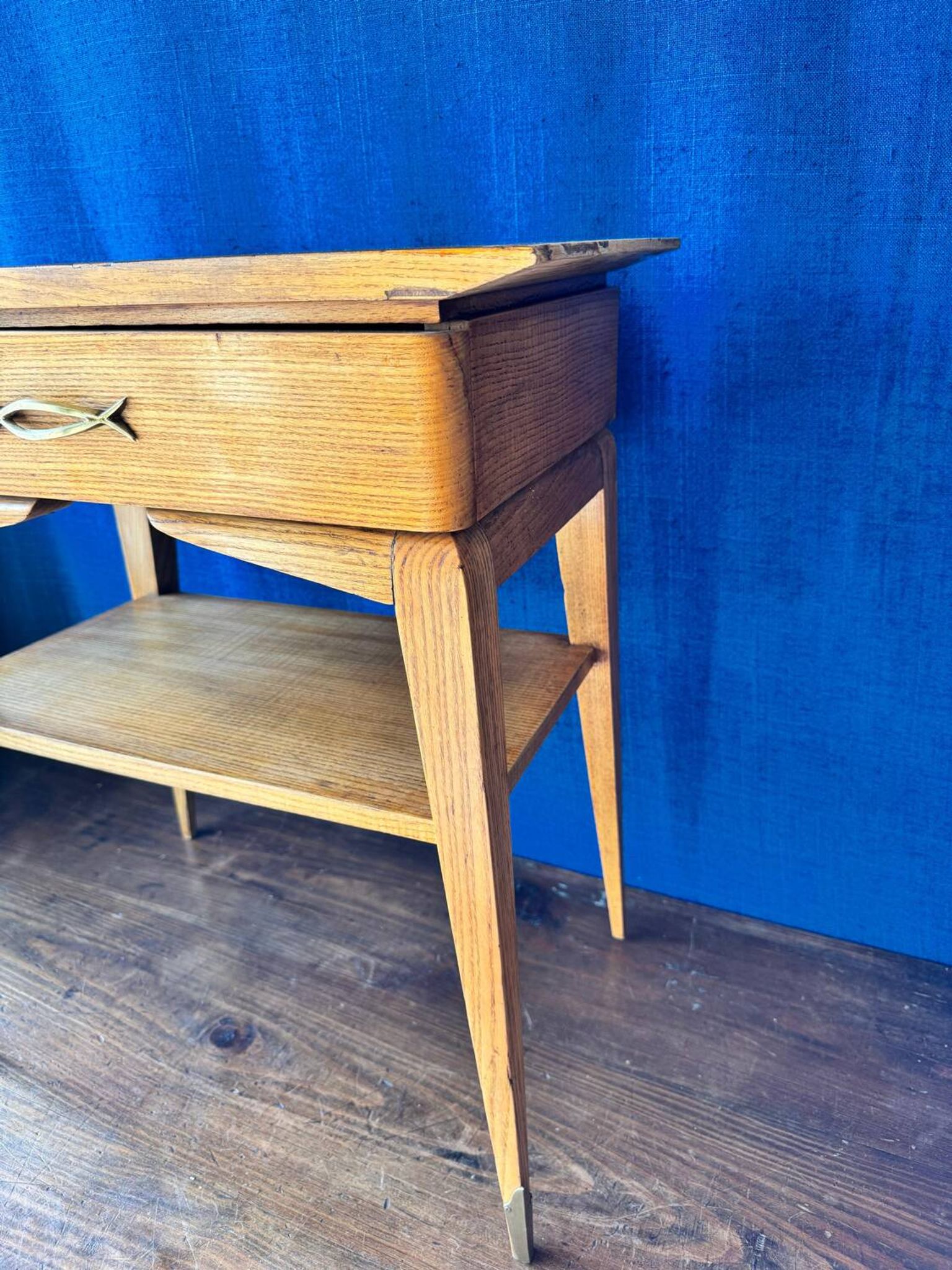 Table de chevet scandinave vintage.  Années 50/60