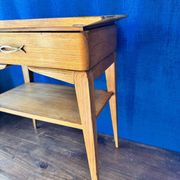Table de chevet scandinave vintage.  Années 50/60