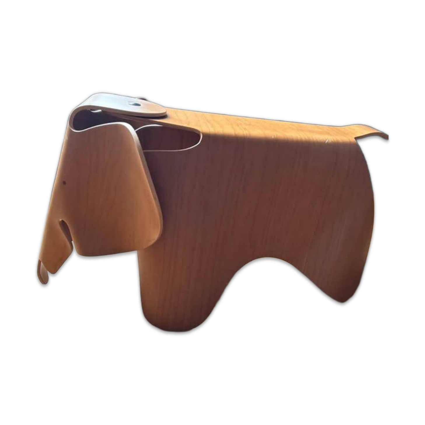Eames Elephant – Vitra – Japanese Cherry – Official Edition