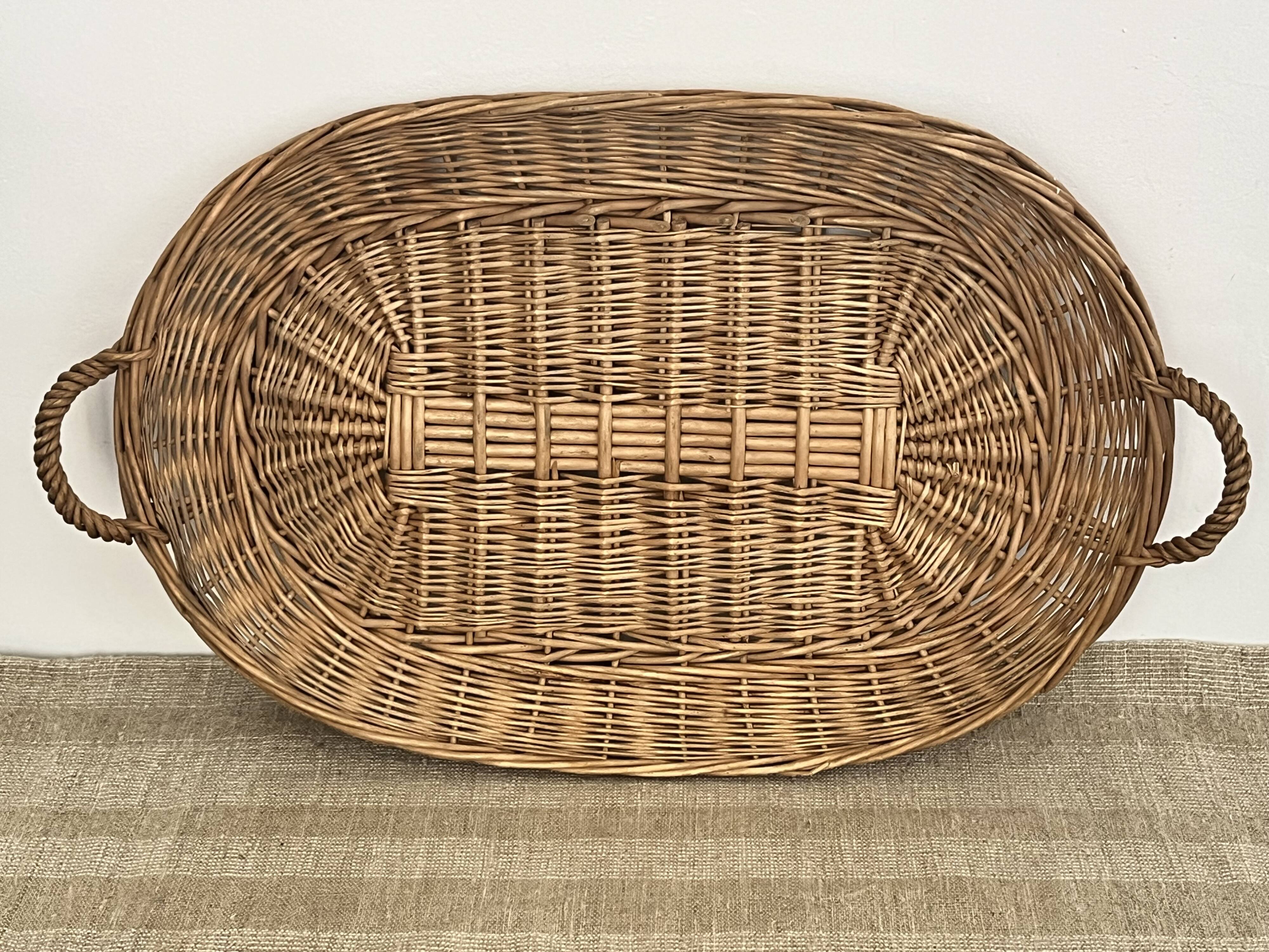 Large woven wicker tray