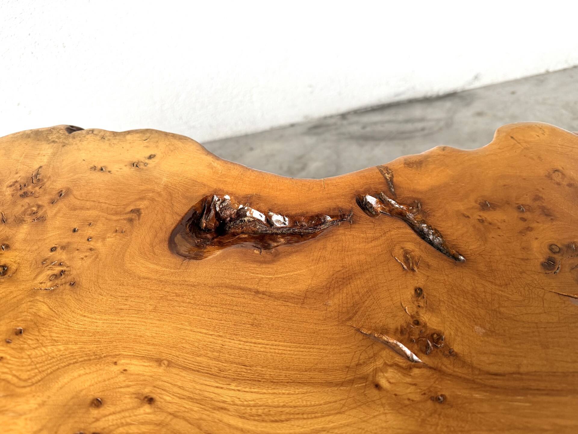 "Free-form" coffee table in solid elm.