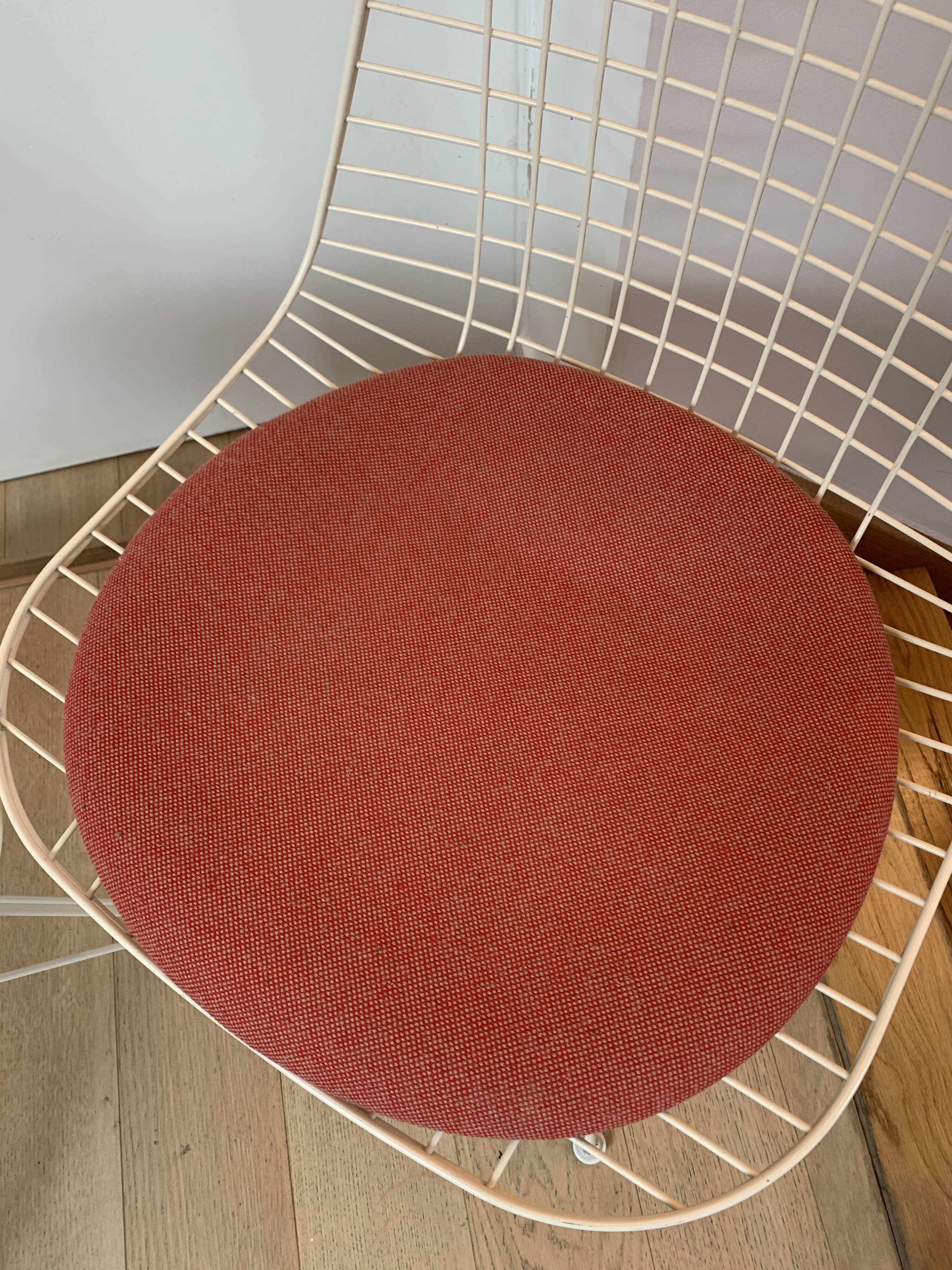 Pair of Wire chairs by Ray & Charles Eames, Vitra edition