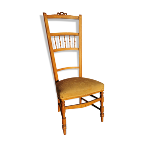 chaise basse dite chaise